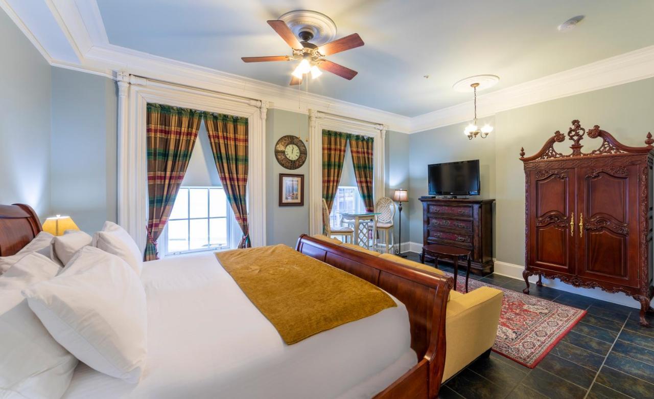 Chipman Hill Suites - Pratt House Saint John Exteriér fotografie